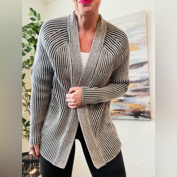 lululemon athletica Sweaters - LULULEMON Cotton-Cashmere Blend Cardigan Size 8